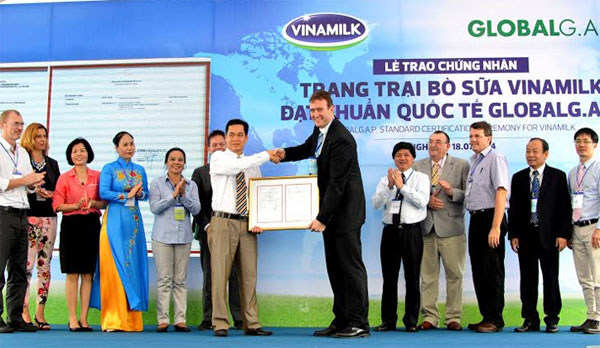 Trang trại bò sữa Vinamilk đạt chuẩn Global G.A.P. đầu tiên tại Đông Nam Á