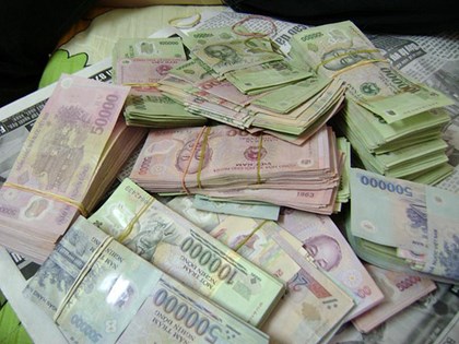 “Tiền thừa” trong kho ngân hàng đang chảy về đâu?