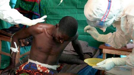 Số tử vong do Ebola tăng vọt, hơn 1.900 người chết