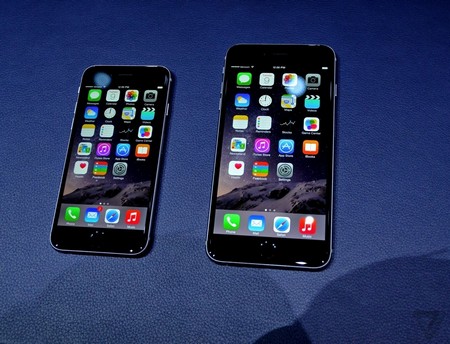 Ảnh thực tế iPhone màn hình 4,7 inch và 5,5 inch của Apple
