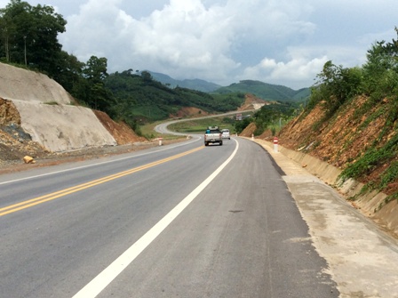 Thủ tướng Chính phủ phát lệnh thông xe cao tốc dài nhất Việt Nam