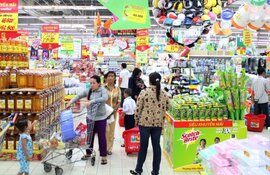 Niềm tin người tiêu dùng Việt Nam quay đầu giảm