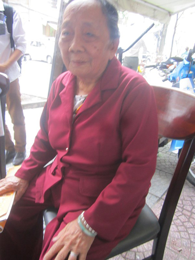 Cụ bà Trần Hạ Hảo, 83 tuổi, nạn nhân cao tuổi nhất tố cáo bị bà L. lừa đảo 1 tỷ đồng