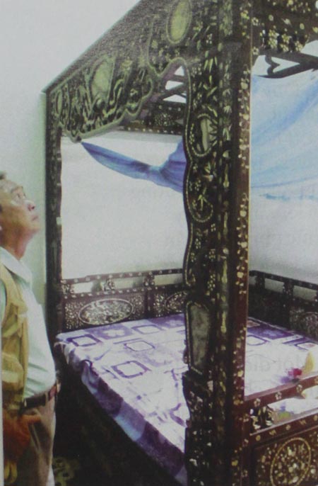 Chiếc giường của công tử Bạc Liêu do ông Hùng sưu tầm có người hỏi mua 7 tỉ đồng