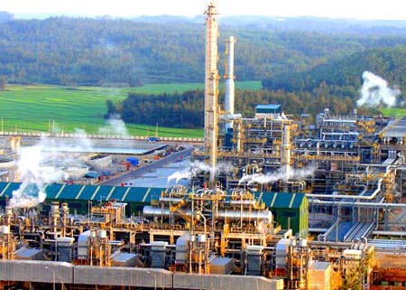 Dự án mở rộng sẽ đưa công suất của nhà máy lọc dầu Dung Quất lên mức 10 triệu tấn/năm.