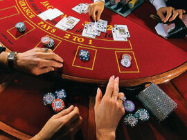 Làm thêm bị thu thuế, trúng bạc casino được miễn nộp?