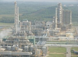 Đầu tư 2 tỷ USD mở rộng nhà máy lọc dầu Dung Quất