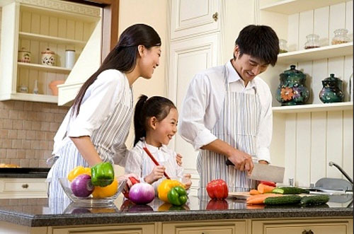 Đảo bếp còn là không gian tuyệt vời gắn kết cả gia đình bạn lúc nấu ăn