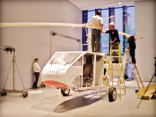 Chiếc trực thăng đầu tiên của anh Hải được trưng bày tại Viện Bảo tàng New York - Mỹ.