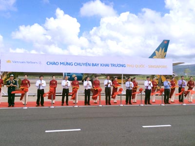 Vietnam Airlines khai trương đường bay quốc tế Phú Quốc - Singapore