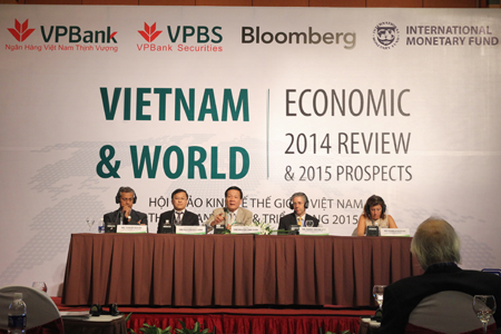 Kinh tế Việt Nam 2015: Phục hồi nhưng còn tiềm ẩn nhiều nguy cơ