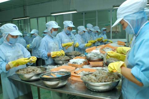 Việt Nam dẫn đầu ASEAN xuất khẩu vào Mỹ:Lượng nhiều chất ít!