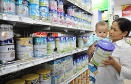 Nghiêm cấm quảng cáo sữa dùng thay sữa mẹ cho trẻ dưới 24 tháng tuổi