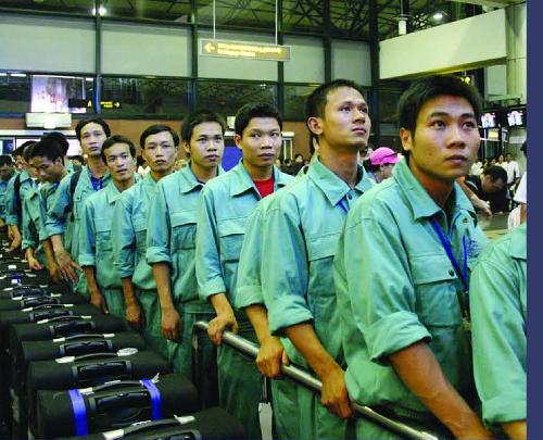 Thái Lan thiếu 70.000 lao động, “cánh cửa rộng
