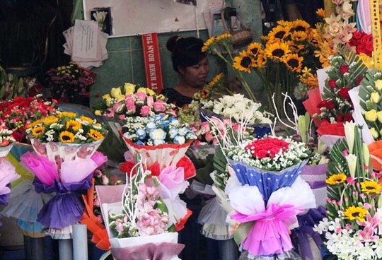 Hoa hướng dương được nhiều người ưa chuộng trong dịp lễ 20-11 năm nay.