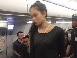 “2 bà, 1 ông” đánh nhau trên máy bay: Người tình chọn chỗ ngồi bên cạnh