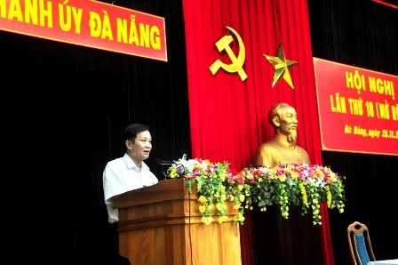 Bí thư Thành ủy Đà Nẵng phát biểu tại hội nghị