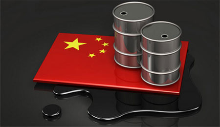 Trung Quốc ung dung hưởng lợi từ “cuộc chiến giá dầu”