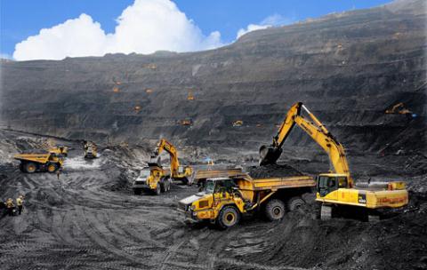 Việt Nam nhập khẩu than:Nghịch lý bán đi rồi lại mua về