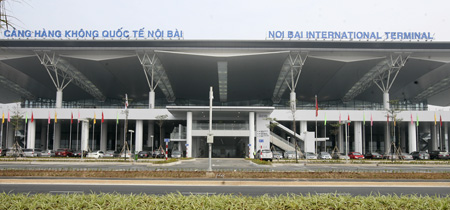 Nhà ga T2 Nội Bài mới vừa đón chuyến bay mở hàng (Ảnh Hữu Nghị)