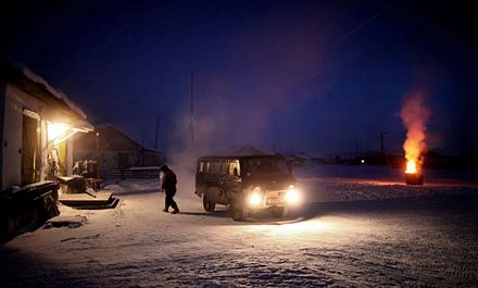 Mọi thứ đều đóng băng trong mùa đông giá ở làng Oymyakon 