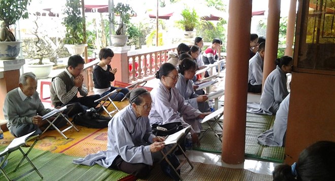 Đà Nẵng: Hàng trăm người dân cầu an cho ông Nguyễn Bá Thanh