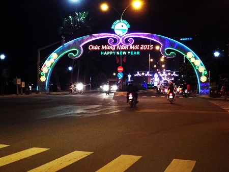 Nha Trang chào năm mói 2015 và không có tình trạng ách tắc đường.