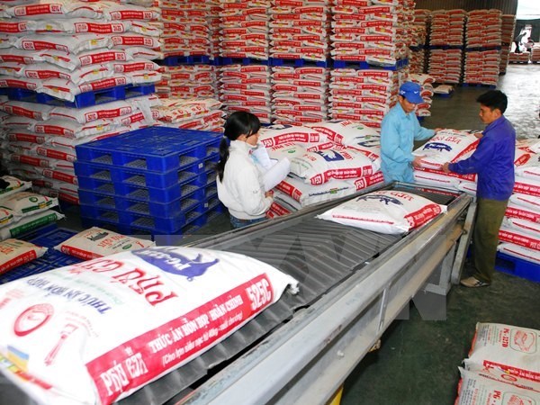 Bộ Tài chính yêu cầu giảm giá phân bón, thức ăn chăn nuôi