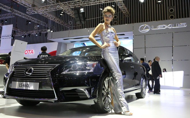 Giới nhà giàu Việt Nam tiêu thụ 385 chiếc Lexus trong năm 2014