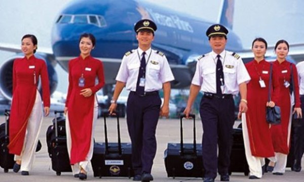 phi công, Vietnam Airlines, nghỉ việc, hàng loạt, bất thường, lương mới