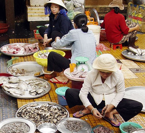 Tràn lan tôm độc hại ở chợ