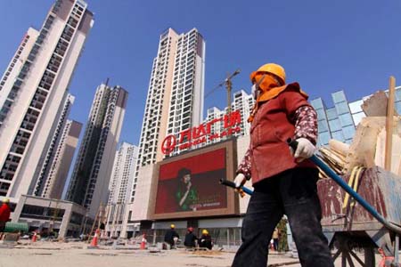 Trung Quốc tăng trưởng chậm đè nặng áp lực lên kinh tế toàn cầu