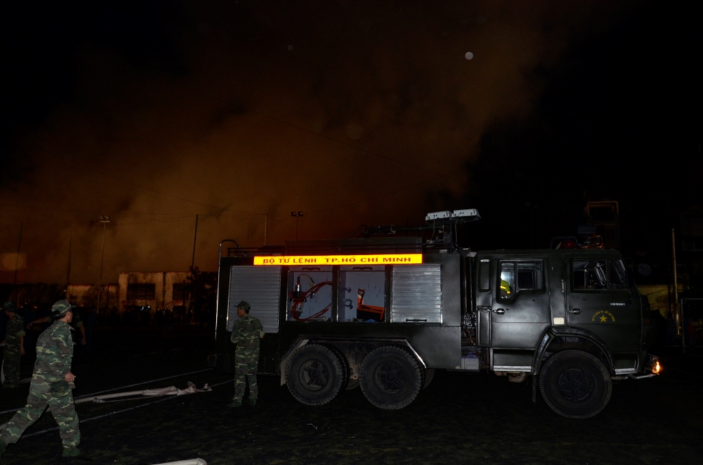 Xe chữa cháy của Bộ tư lệnh TPHCM tại hiện trường