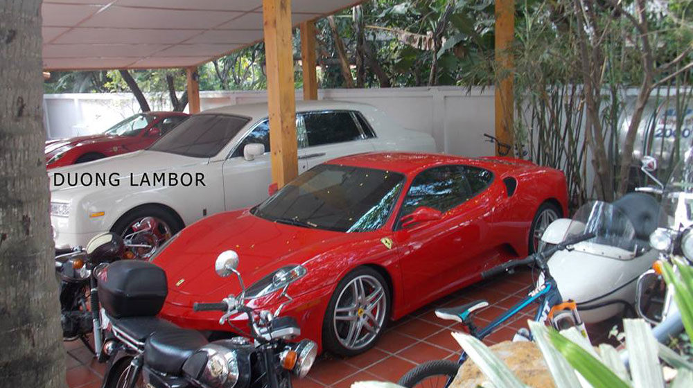 Ferrari 599 GTB, 458 Italia, Mercedes SLS AMG, Rolls-Royce Phantom, Bentley Arnage, Trung-Nguyên, siêu-xe