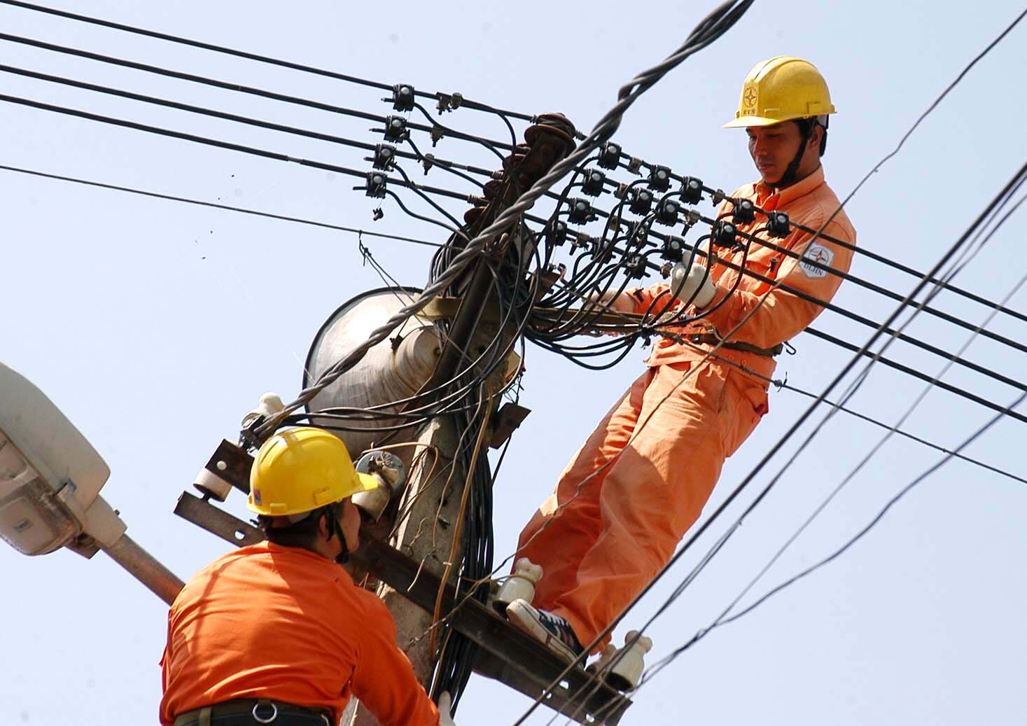 “Đề xuất tăng giá điện của EVN trong khoảng 7%-dưới 10%”