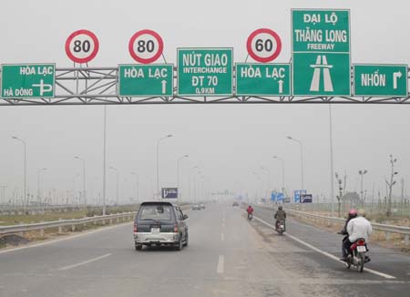 Kiến nghị Chính phủ cho phép tịch thu xe máy đi vào đường cao tốc
