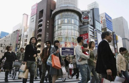 Nhật Bản thoát khỏi suy thoái dù co tăng trưởng quý 4/2014