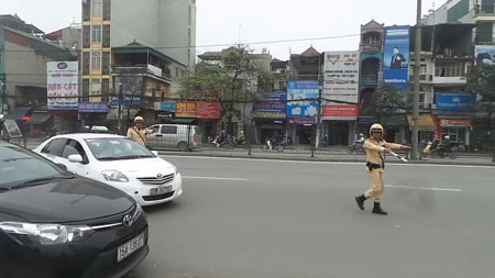 Hà Nội: Phạt nóng người vi phạm giao thông qua camera giám sát