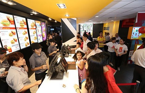 Thị trường fast food: Nhà cung cấp nội khó chen chân