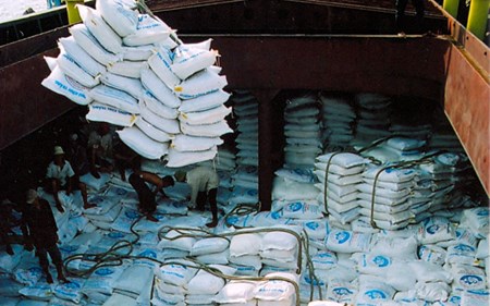 Bát nháo xuất khẩu gạo thơm
