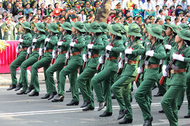 Toàn cảnh lễ diễu binh, diễu hành mừng ngày thống nhất