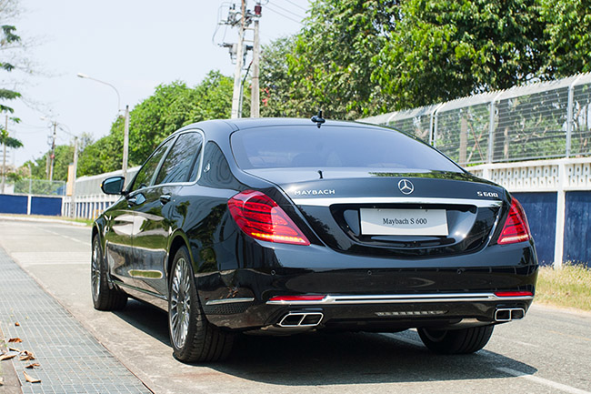 Việt Nam mua 20% xe Mercedes-Maybach của thế giới