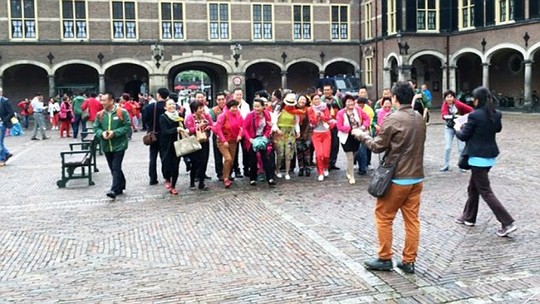 Đại gia Trung Quốc đãi 4.500 nhân viên đi du lịch Hà Lan