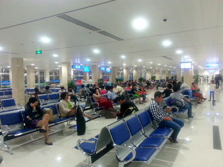 Khu vực phòng chờ của sân bay Tân Sơn Nhất.
