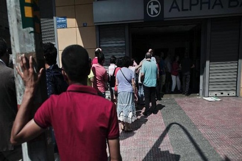 Hy Lạp đóng cửa ngân hàng, kiểm soát vốn