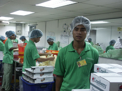 Đi xuất khẩu lao động qua kênh chính thức, lao động Việt Nam có việc làm ổn định tại Malaysia