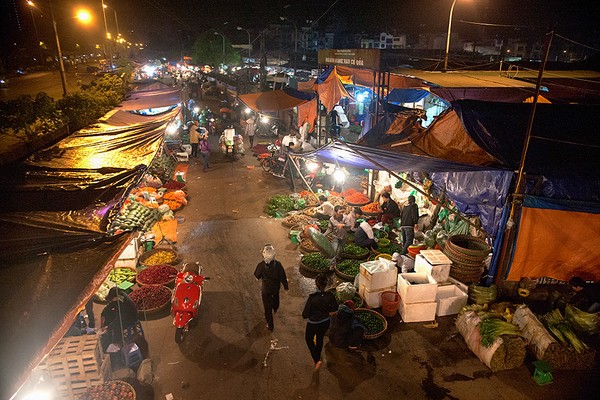 Chợ Long Biên: Không thể để một chợ nhếch nhác giữa thủ đô hiện đại