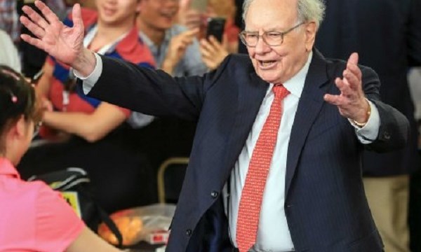 Tỉ phú Warren Buffett định nghĩa thành công mà không dùng đến tiền

