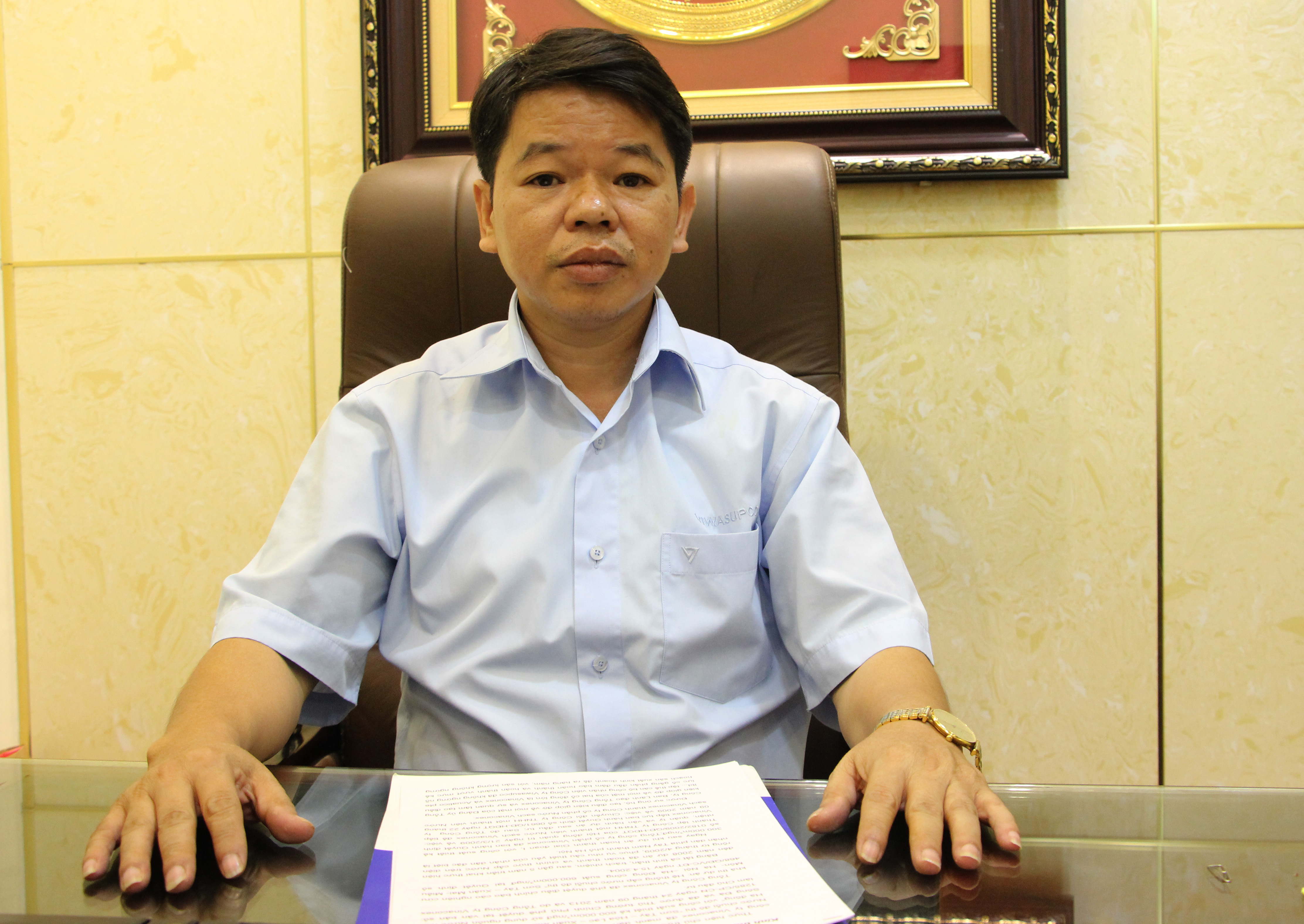 Ông Nguyễn Văn Tốn - TGĐ Công ty Cổ phần nước sạch Vinaconex trao đổi với PV Dân trí