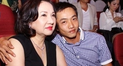 
Bà Nguyễn Thị Như Loan (trái) và ông Nguyễn Quốc Cường (phải)
